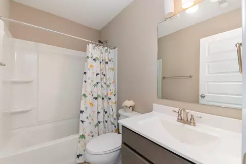 1011 Prestwick Pl, Cincinnati, OH 45245 photo 32