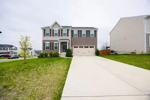 1914 Amelia Way, Moraine, OH 45439