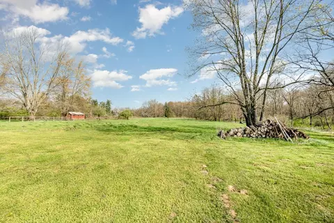 200 Stephens Rd, Hamilton Township, OH 45039 photo 3