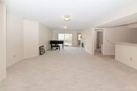 Living - 2498 Walnutview Ct, Cincinnati, OH 45230 photo 5 of 6