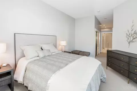 Bedroom - 2498 Walnutview Ct, Cincinnati, OH 45230 photo 3 of 5