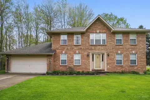3730 Maplebrooke Ln, Amelia, OH 45102