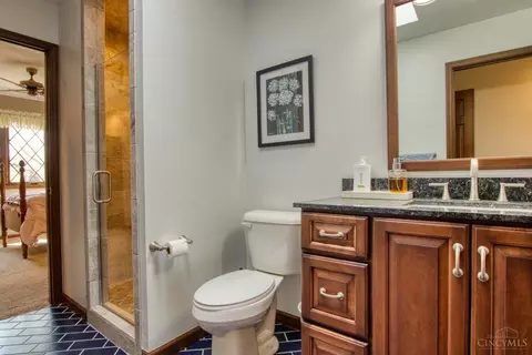 Bath - 6172 W Fork Rd, Cincinnati, OH 45247 photo 5 of 6