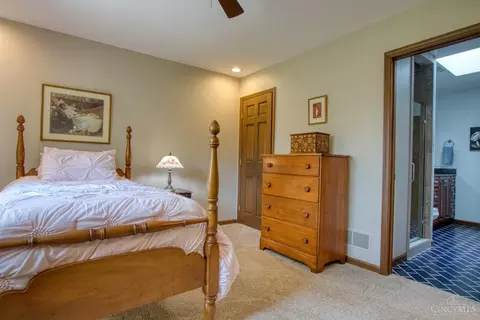 Bedroom - 6172 W Fork Rd, Cincinnati, OH 45247 photo 5 of 7
