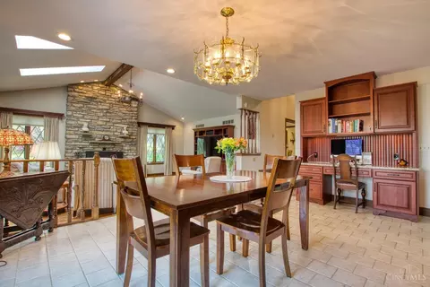 Dining - 6172 W Fork Rd, Cincinnati, OH 45247 photo 3 of 4