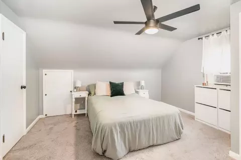 Bedroom - 8524 Plainfield Rd, Cincinnati, OH 45236 photo 2 of 3
