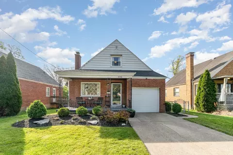 Exterior - 8524 Plainfield Rd, Cincinnati, OH 45236 photo 3 of 8