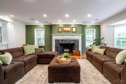 Living - 6906 Miami Bluff Dr, Mariemont, OH 45227 photo 9 of 9
