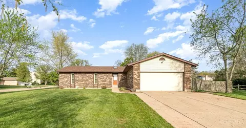7618 Vinnedge Dr, Hamilton, OH 45011