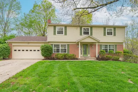 8022 Deershadow Ln, Montgomery, OH 45242