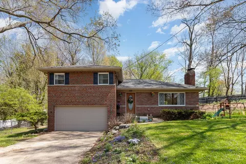 1538 Robinway Dr, Anderson Twp, OH 45230