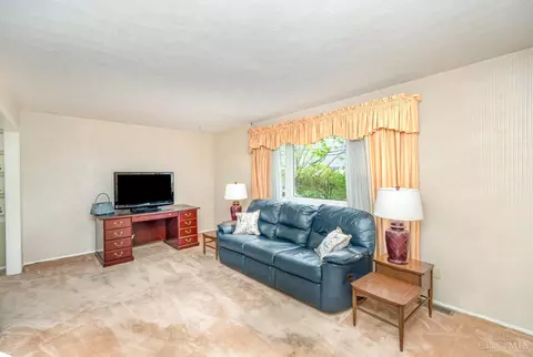11417 Gravenhurst Dr, Cincinnati, OH 45231 photo 5