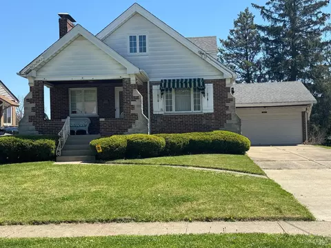 6504 Elwynne Dr, Silverton, OH 45236