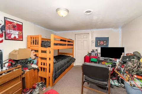 Bedroom - 776 Jackson St, Lincoln Heights, OH 45215 photo 3 of 3