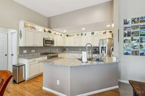 7332 Wethersfield Dr, Hamilton Township, OH 45039 photo 10