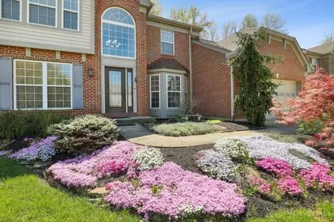 7332 Wethersfield Dr, Hamilton Township, OH 45039 photo 2