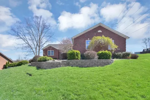 3716 Longhorn Dr, Hamilton, OH 45013