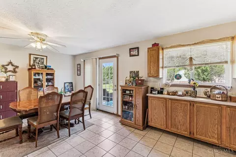 65 Douglas Cir, Georgetown, OH 45121 photo 6