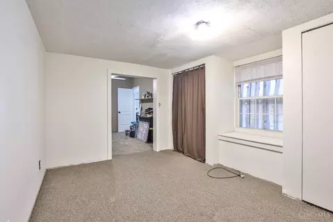 Bedroom - 9315 West Rd, Cleves, OH 45002 photo 3 of 3