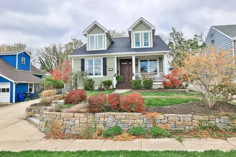 7021 Wallace Ave, Madeira, OH 45243