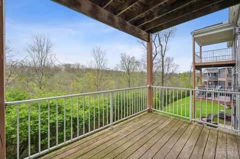 2400 Buddleia Ct, Cincinnati, OH 45239 photo 32