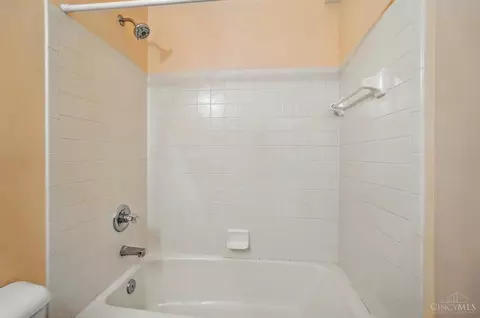 2436 Buddleia Ct, Cincinnati, OH 45239 photo 25