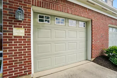 2436 Buddleia Ct, Cincinnati, OH 45239 photo 2