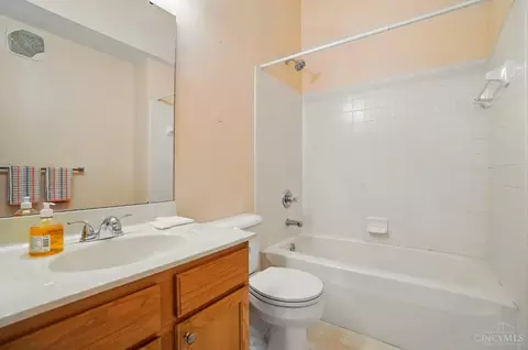 2436 Buddleia Ct, Cincinnati, OH 45239 photo 20