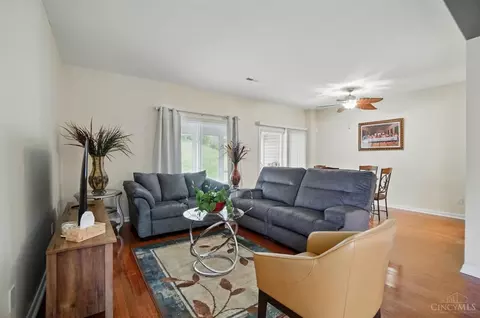 2436 Buddleia Ct, Cincinnati, OH 45239 photo 13