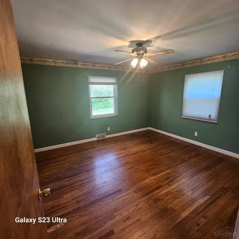 Bedroom - 10592 Mill Rd, Cincinnati, OH 45240 photo 1 of 2