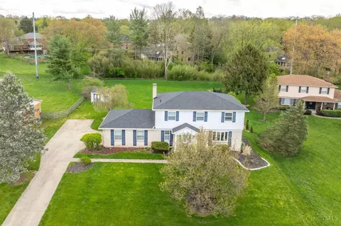 10280 Claxton Trl, Evendale, OH 45241 photo 2