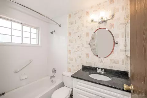 10280 Claxton Trl, Evendale, OH 45241 photo 16