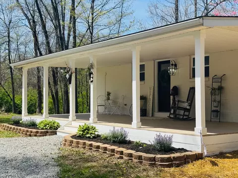 3219 Martin Rd, Pleasant Plain, OH 45162
