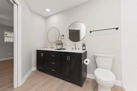 Bath - 3219 Martin Rd, Pleasant Plain, OH 45162 photo 3 of 4