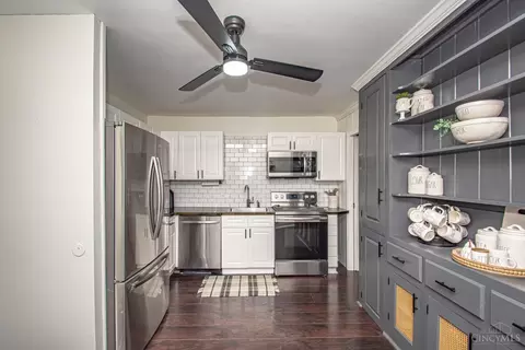 Kitchen - 1300 Central Park Ave, Kettering, OH 45409 photo 6 of 6