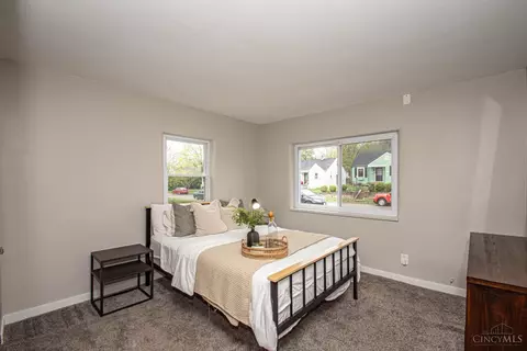 Bedroom - 1300 Central Park Ave, Kettering, OH 45409 photo 1 of 8