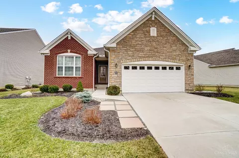 6153 Old Forest Dr, Hamilton Township, OH 45039