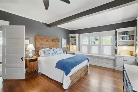 Bedroom - 3113 Gloss Ave, Cincinnati, OH 45213 photo 2 of 10