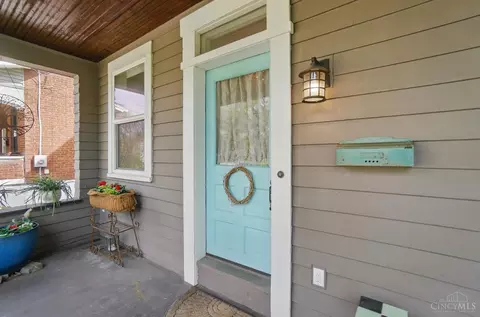 Exterior - 3113 Gloss Ave, Cincinnati, OH 45213 photo 5 of 16