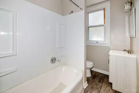 Bath - 3508 Bevis Ave, Cincinnati, OH 45207 photo 1 of 1