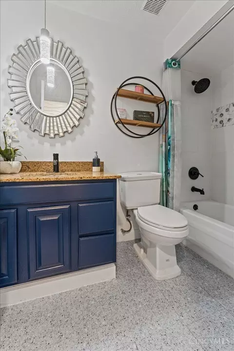 2874 Cyclorama Dr, Cincinnati, OH 45211 photo 23