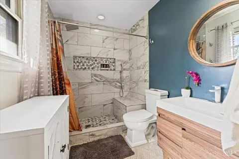 2874 Cyclorama Dr, Cincinnati, OH 45211 photo 16