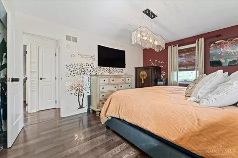 2874 Cyclorama Dr, Cincinnati, OH 45211 photo 15