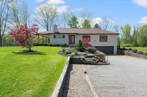 3407 Twin Bridges Rd, Williamsburg, OH 45176