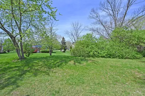 Exterior - 335 Walnut Ln, Mason, OH 45040 photo 7 of 15