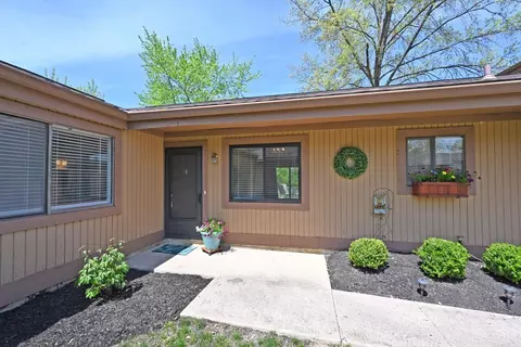 Exterior - 335 Walnut Ln, Mason, OH 45040 photo 2 of 15