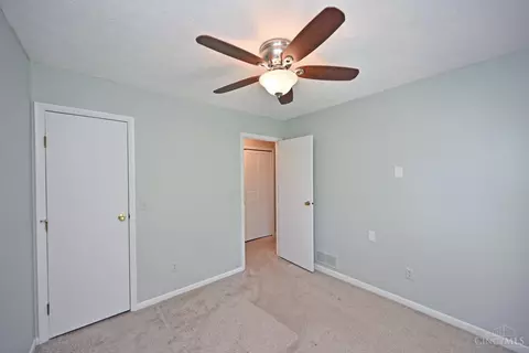 Bedroom - 335 Walnut Ln, Mason, OH 45040 photo 5 of 5