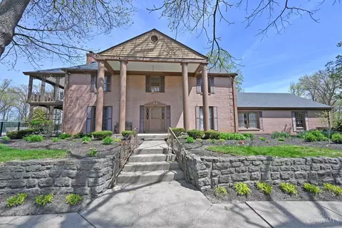 Exterior - 335 Walnut Ln, Mason, OH 45040 photo 11 of 15