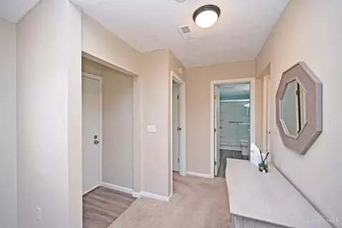 Entry Way - 335 Walnut Ln, Mason, OH 45040 photo 1 of 3