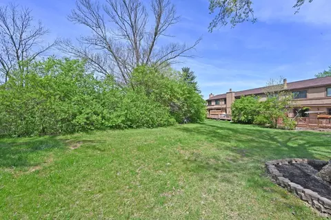 Exterior - 335 Walnut Ln, Mason, OH 45040 photo 8 of 15